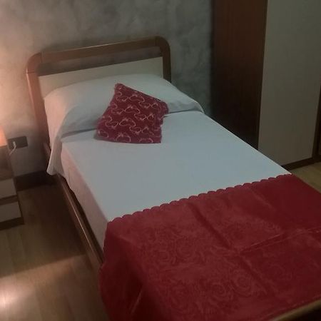 B&B Acquaria Avezzano Bagian luar foto