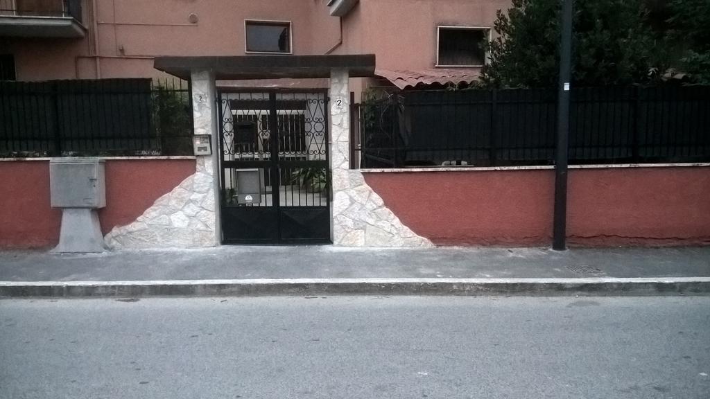 B&B Acquaria Avezzano Bagian luar foto